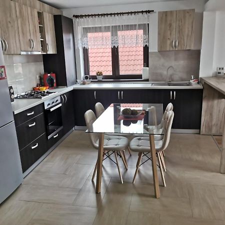 Apartament Ovidiu Giroc Екстер'єр фото